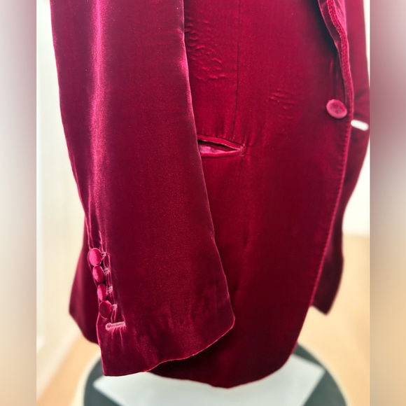 Tom Ford Red Velvet Evening Jacket - Picture 6 of 11